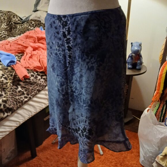 Aqua Blues Medium Women's Blue Swirl Skirt - Picture 11 of 13